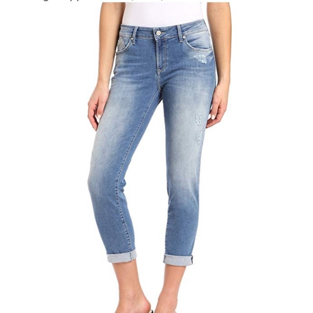 Mavi Jeans in Emma Boyfriend Style in size 27